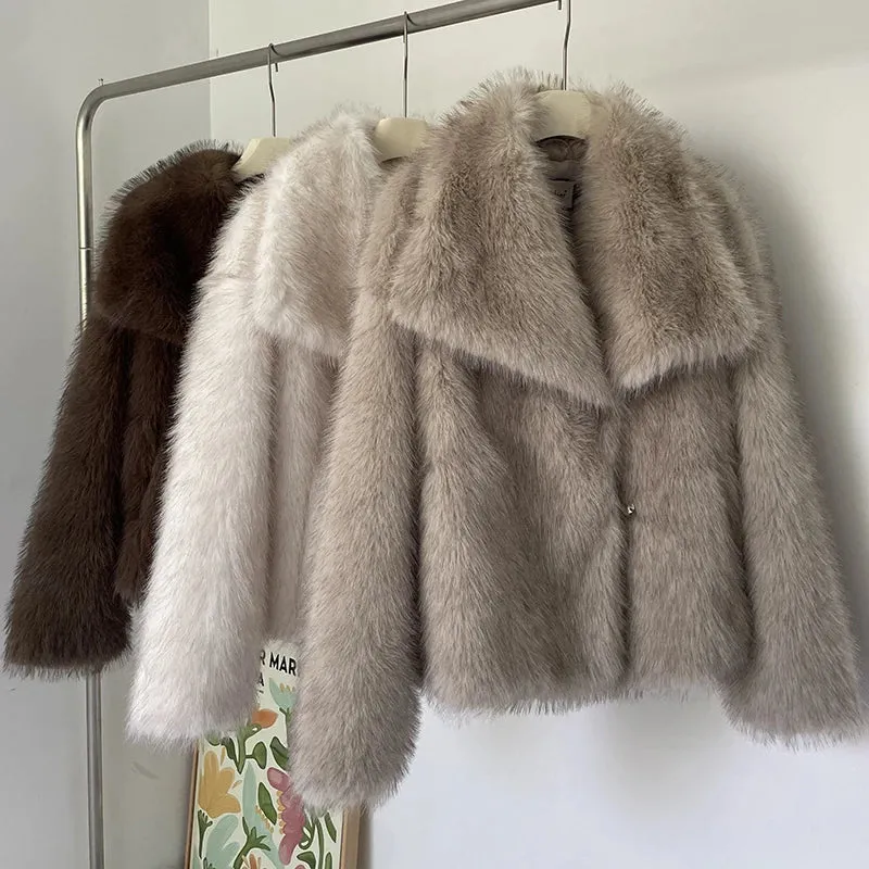 Luxury Faux Fur Gradient Coat for Women – 2025 Winter Collection